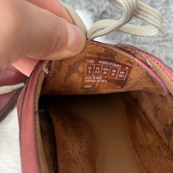 Cobb Hill Red Leather Women's Sneakers - Picture 8 of 9